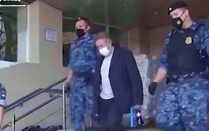 Ефремов вышел на свободу Ефремов вышел на свободу